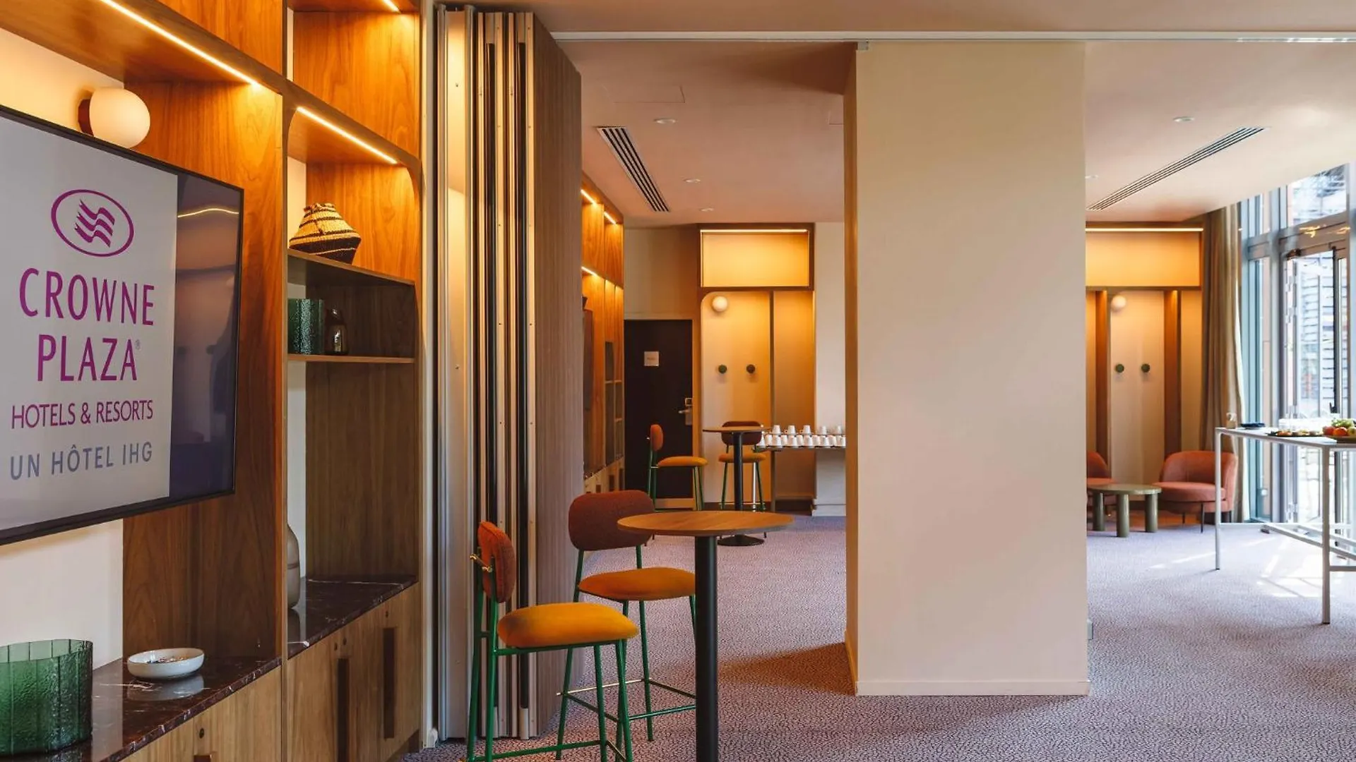 Отель Crowne Plaza Lyon - Cite Internationale
