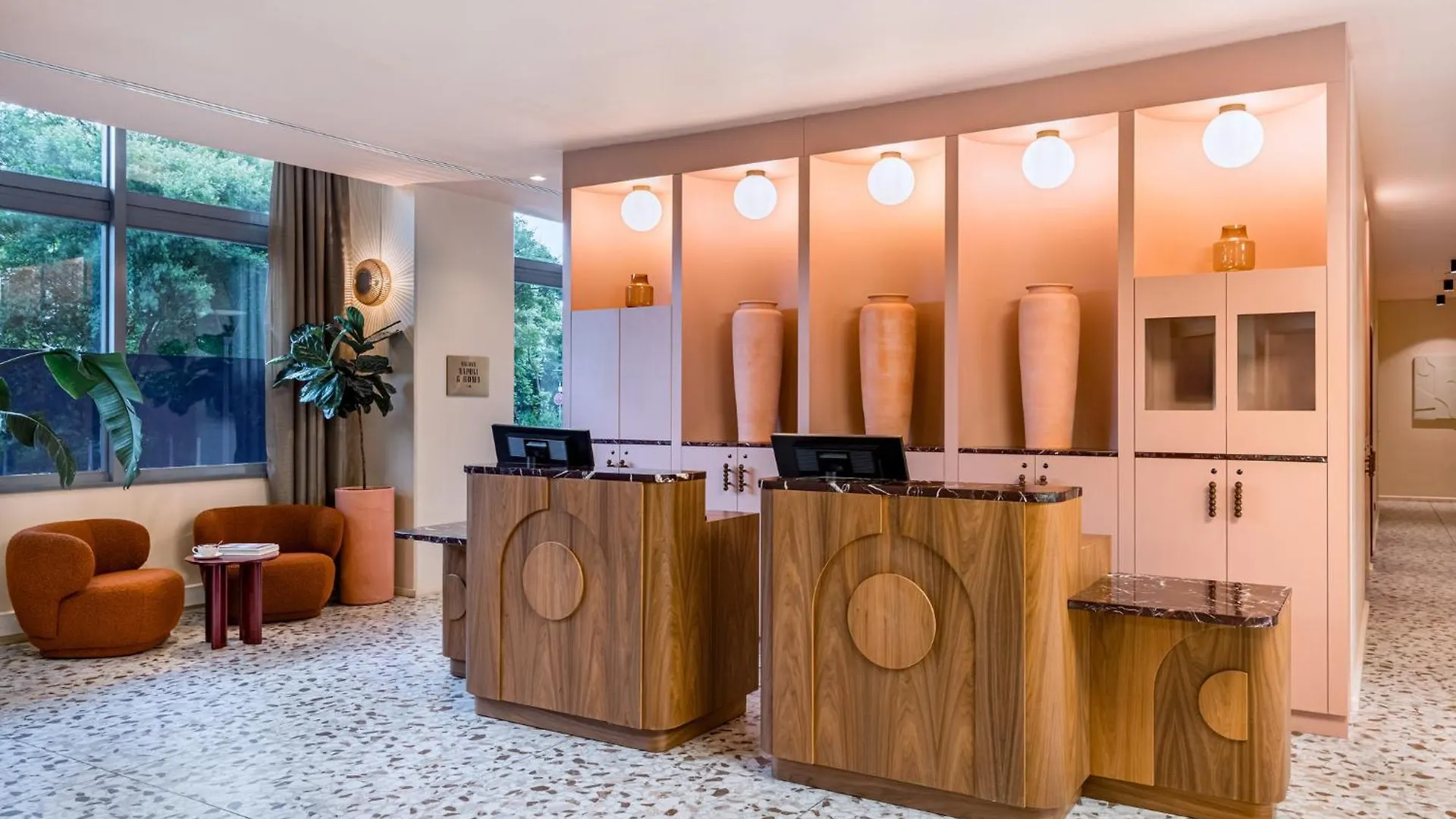 Crowne Plaza Lyon - Cite Internationale Hotel