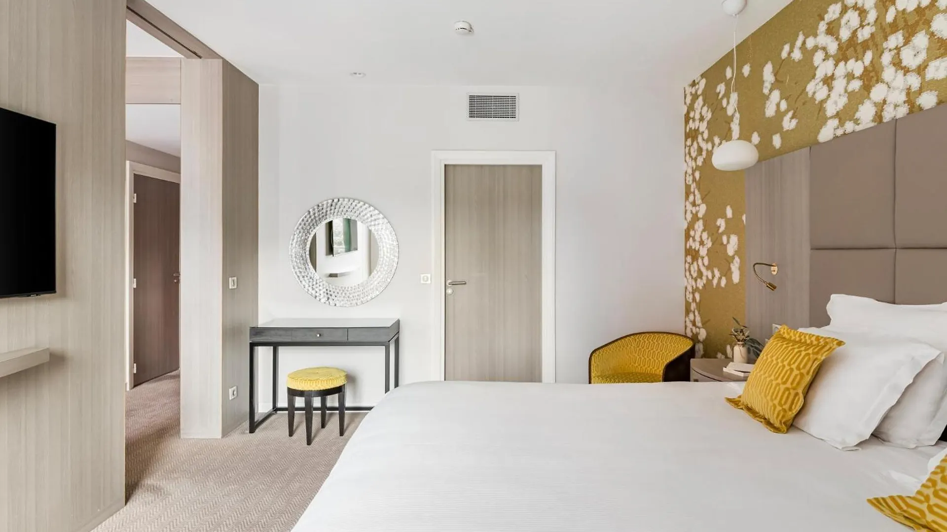 Crowne Plaza Lyon - Cite Internationale Hotell