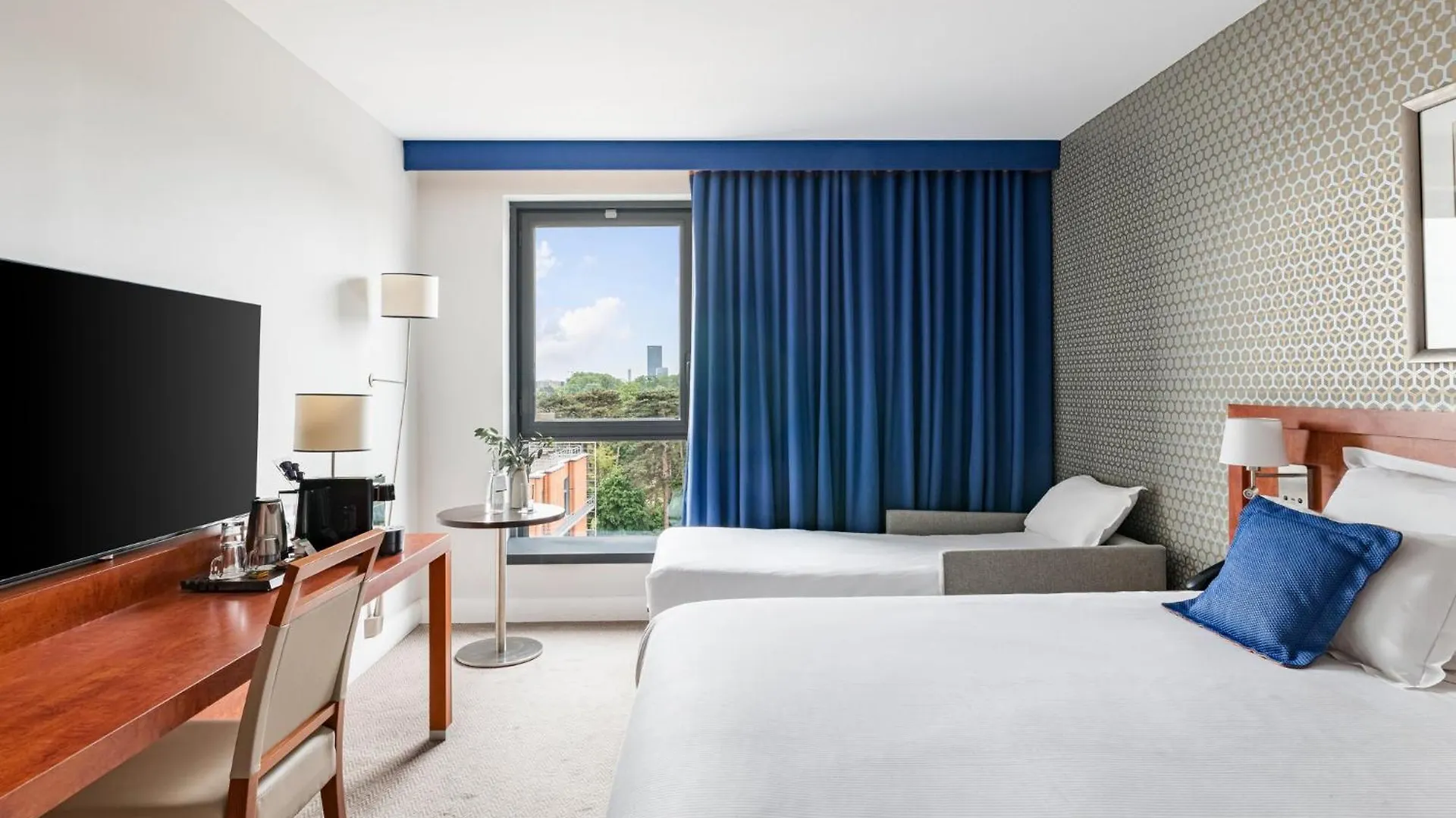 Crowne Plaza Lyon - Cite Internationale Hotel