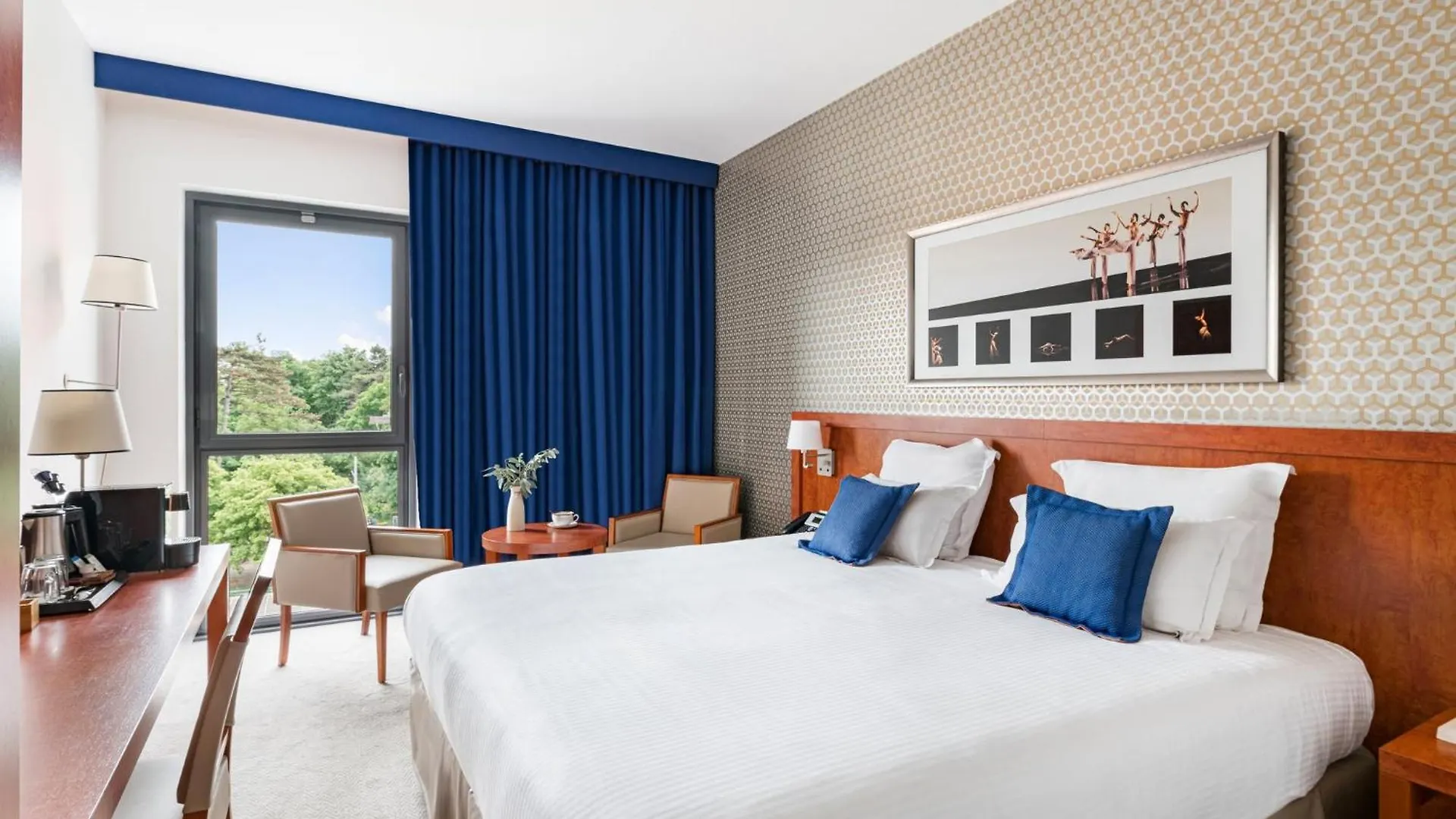 Crowne Plaza Lyon - Cite Internationale Hotel