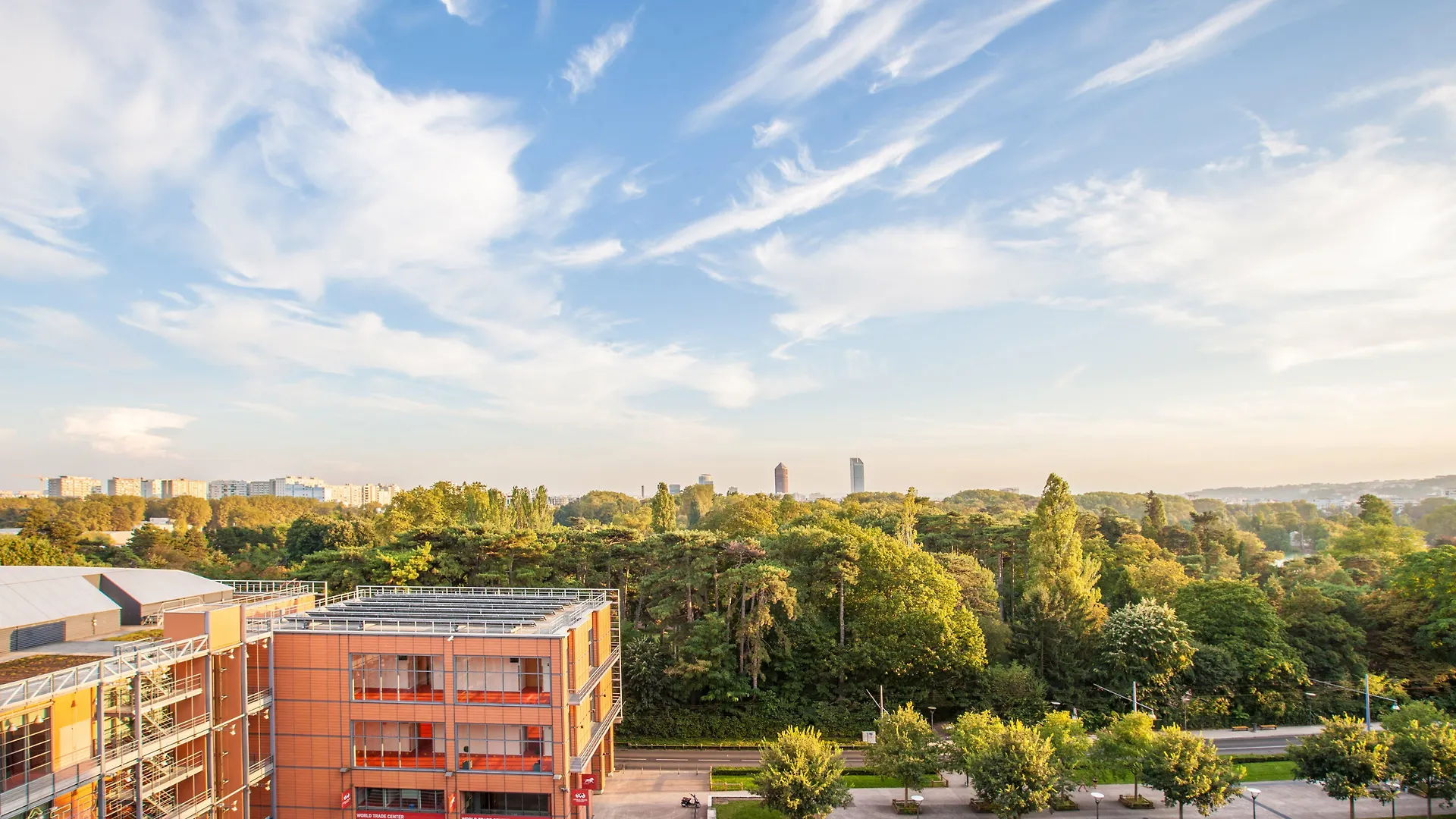 Crowne Plaza Lyon - Cite Internationale Hotel