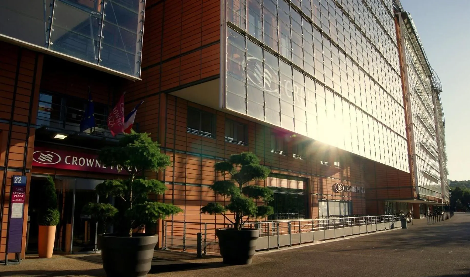 Crowne Plaza Lyon - Cite Internationale Hotel