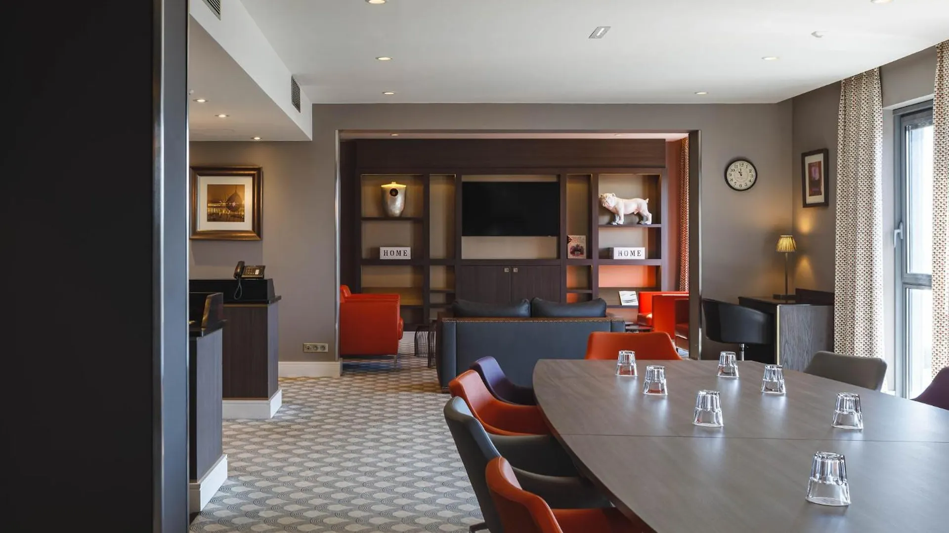 Crowne Plaza Lyon - Cite Internationale Hotel 4*,