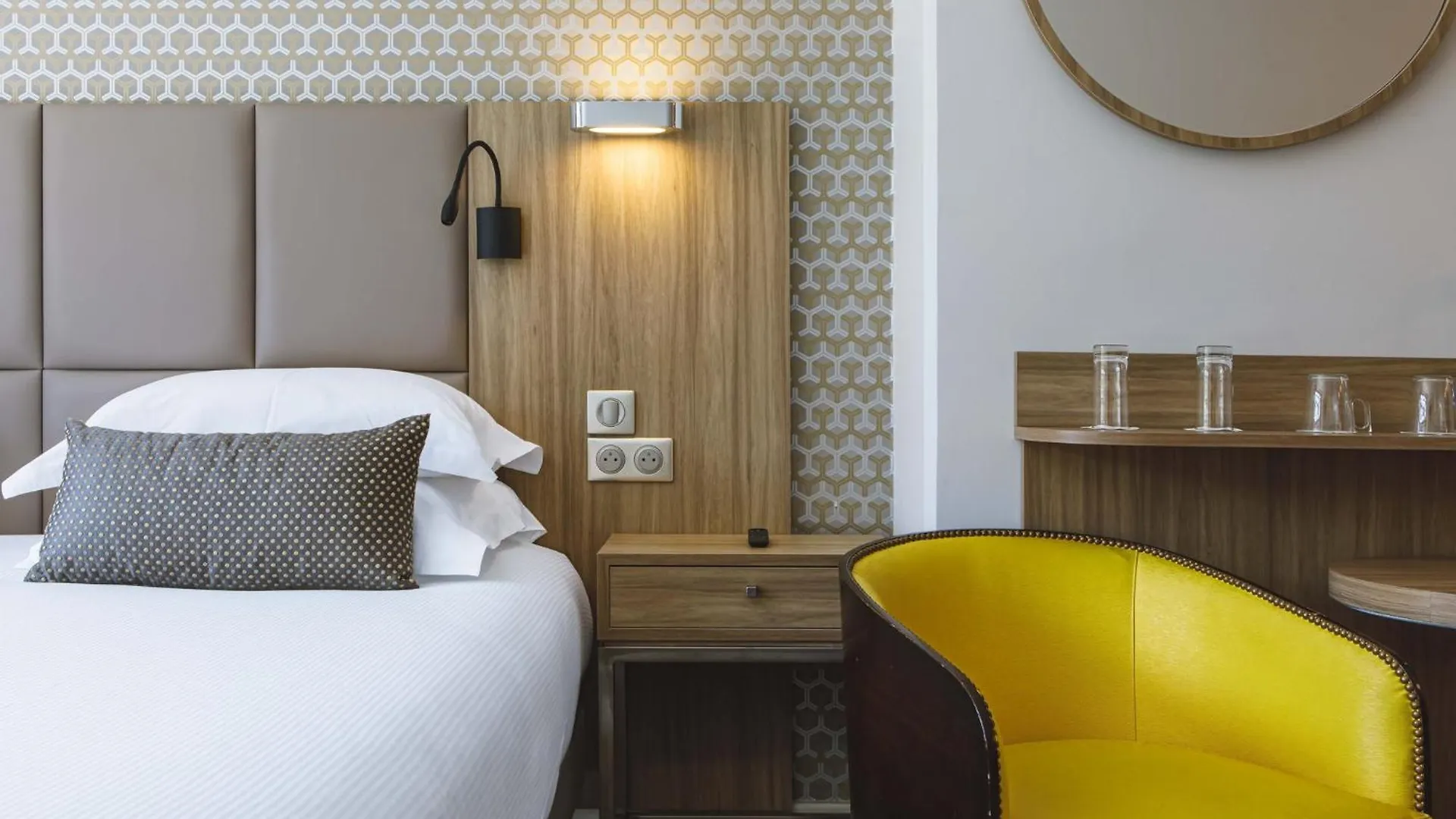 Crowne Plaza Lyon - Cite Internationale Hotel
