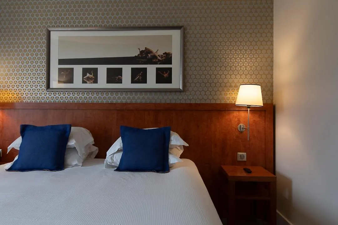 Crowne Plaza Lyon - Cite Internationale Hotel 4*,  France