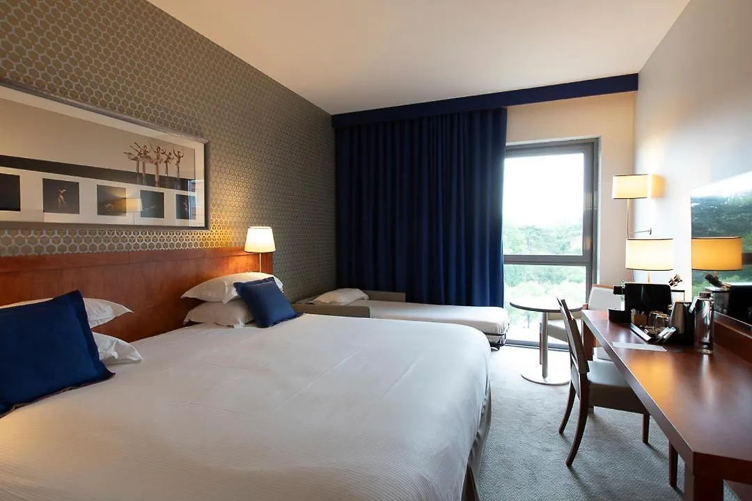 Crowne Plaza Lyon - Cite Internationale Hotel