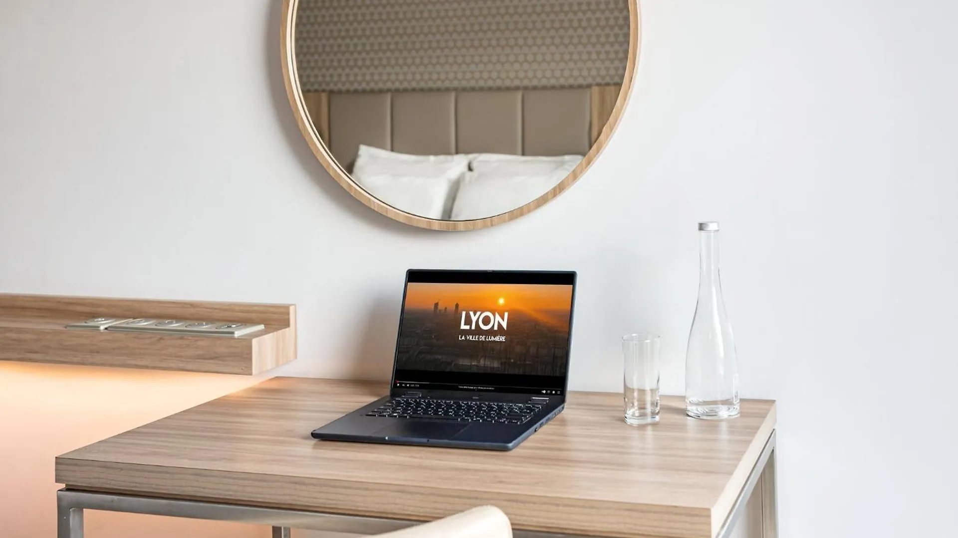 Crowne Plaza Lyon - Cite Internationale Hotel