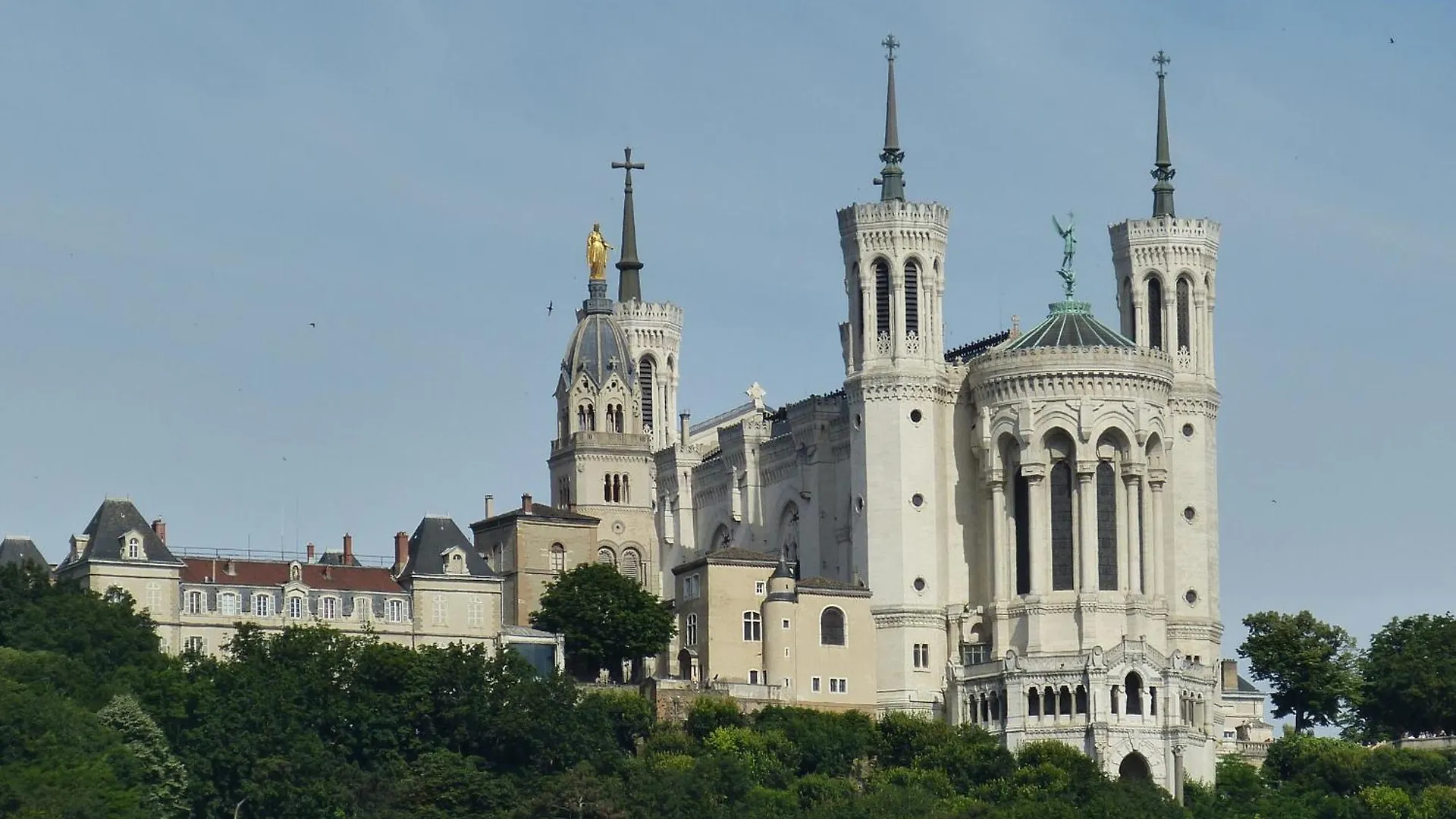 Отель Crowne Plaza Lyon - Cite Internationale 4*,