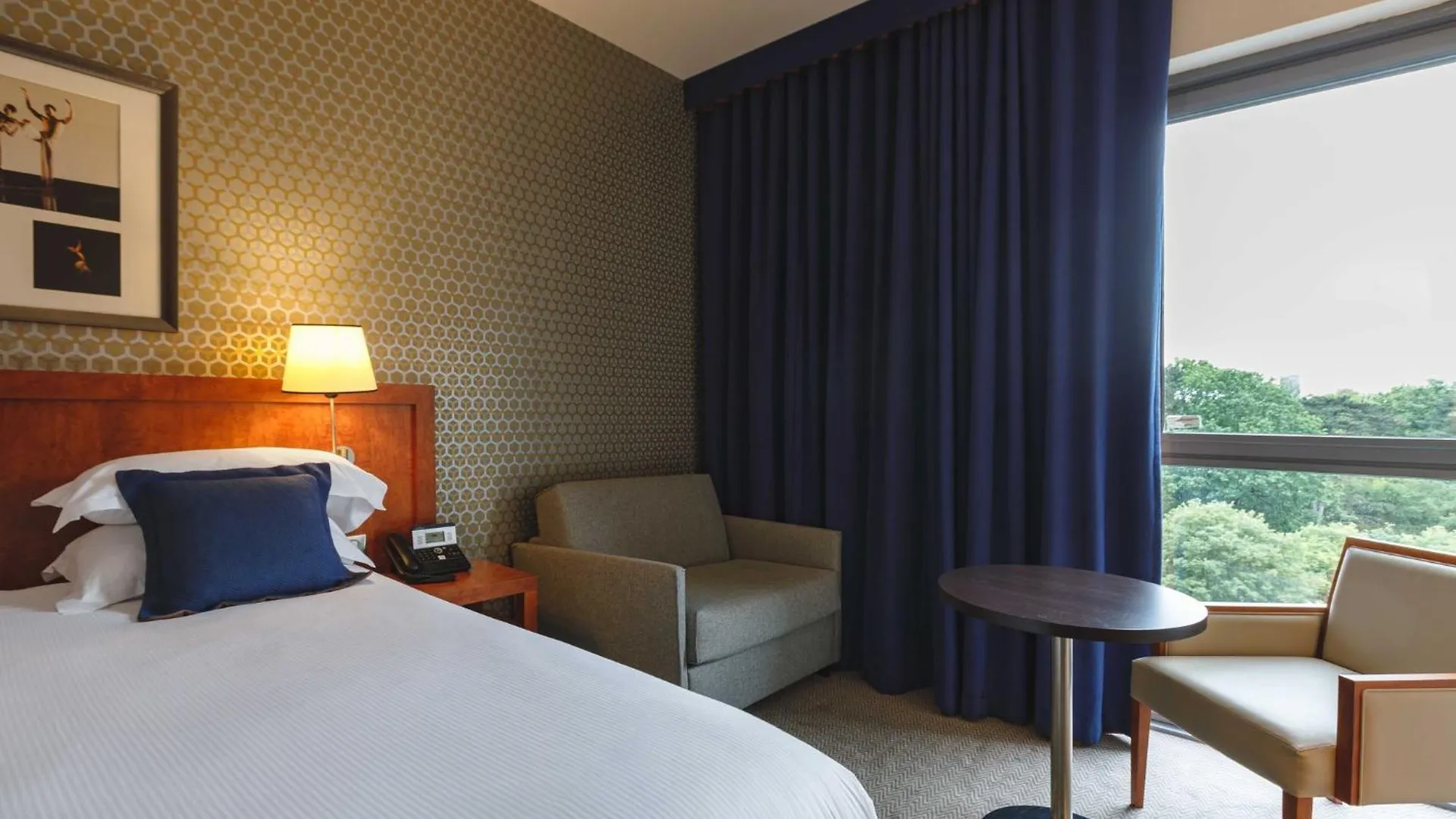 Crowne Plaza Lyon - Cite Internationale Hotel